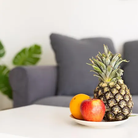 Friendly Place To Be * Playa de las Americas (Tenerife)