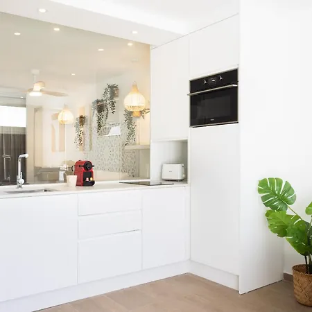 Friendly Place To Be Playa de las Americas (Tenerife)