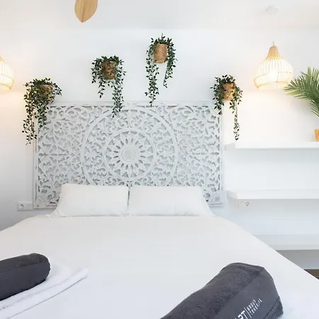 Friendly Place To Be Апартаменти
